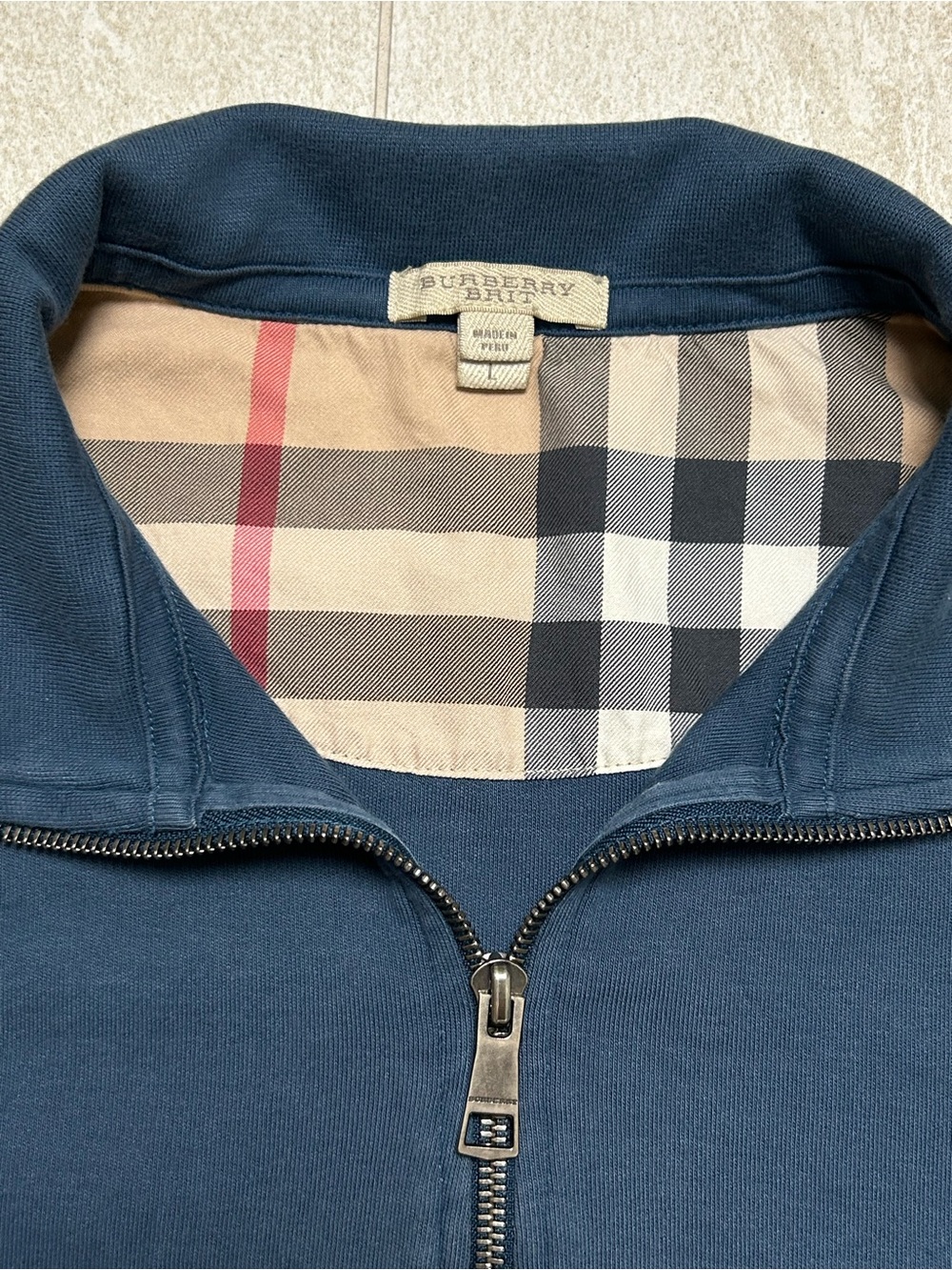 BURBERRY BRIT NOVA CHECK 1/4 ZIP SWEATSHIRT SIZE LARGE